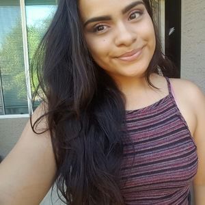 Meet your Posher, Sharon